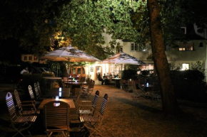  Hotel und Weingut Karlsmühle  Мертесдорф